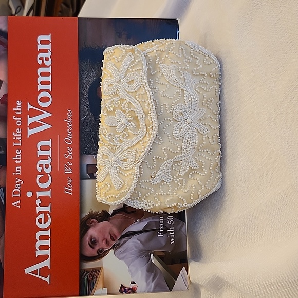 Walborg Handbags - Walborg Vintage 1940's Hand Beaded Clutch, $55